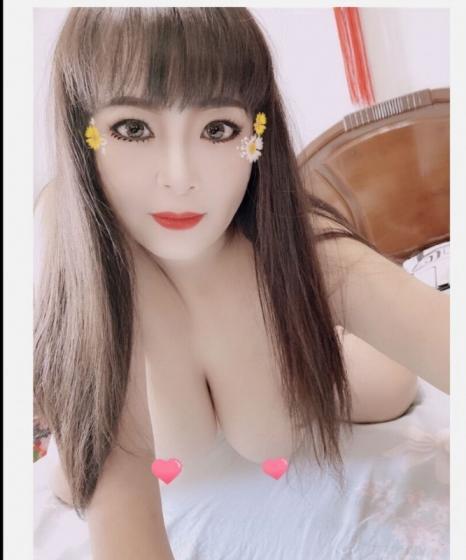 闵行区熟女大奶 第1张