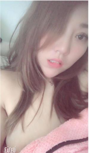 江汉路妞妞 第1张
